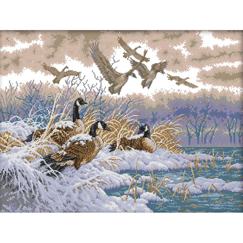 Home Textiles Discount - Winter Birds NKF Animal Patterns Cross